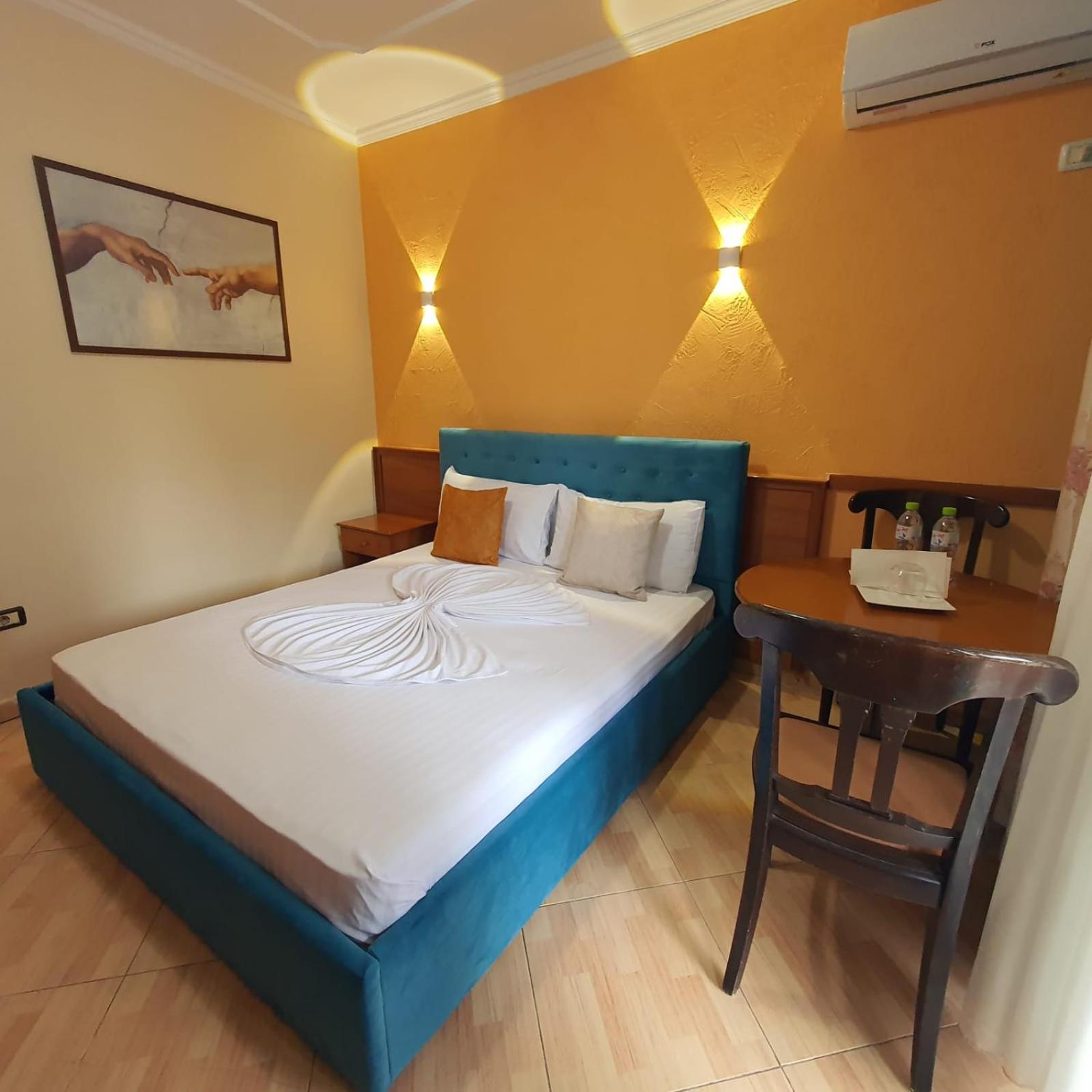 Quick Stop Hotel Tiran Dış mekan fotoğraf