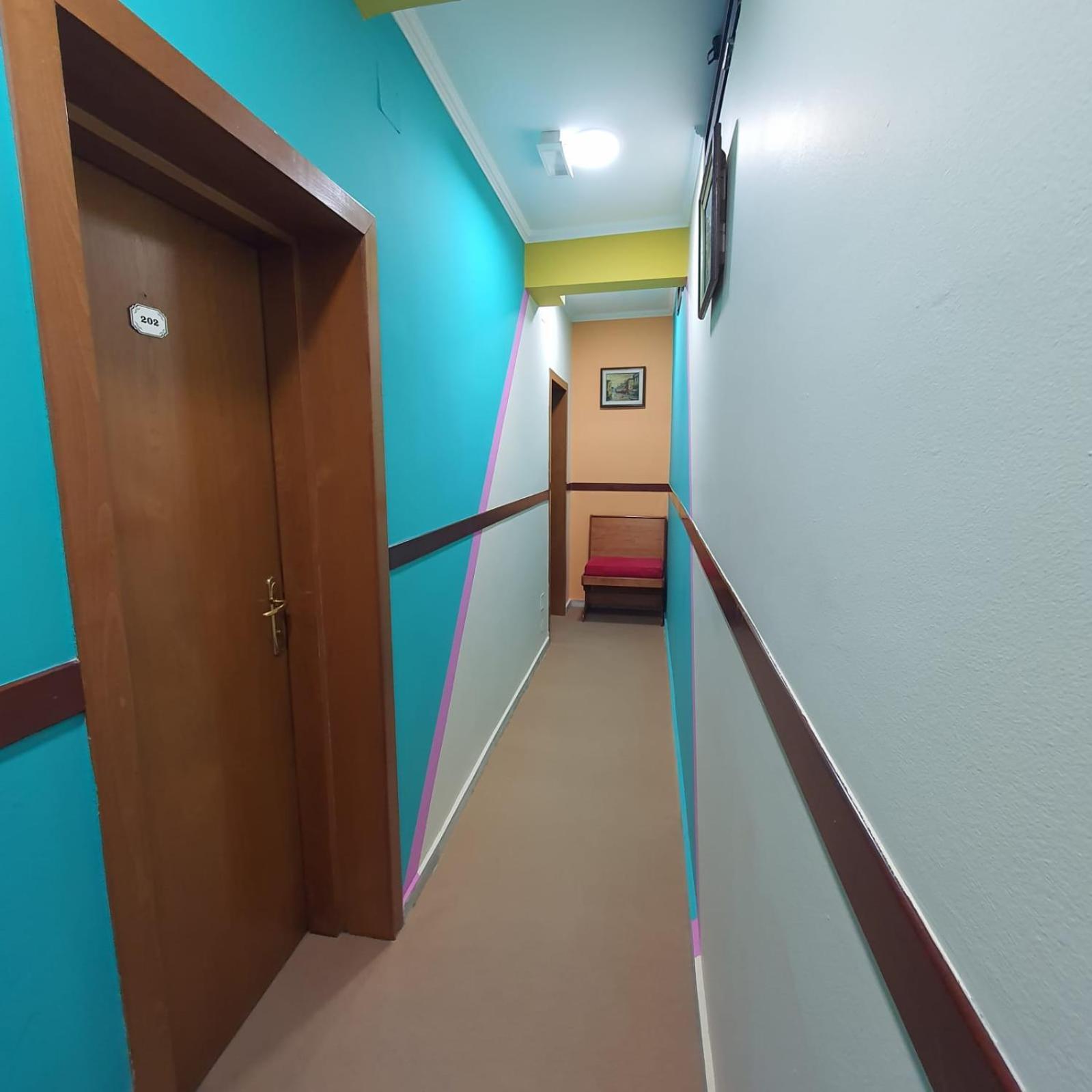 Quick Stop Hotel Tiran Dış mekan fotoğraf