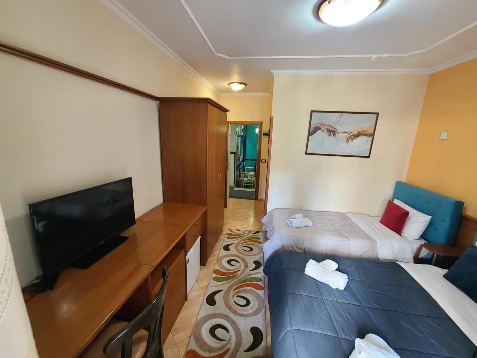 Quick Stop Hotel Tiran Dış mekan fotoğraf